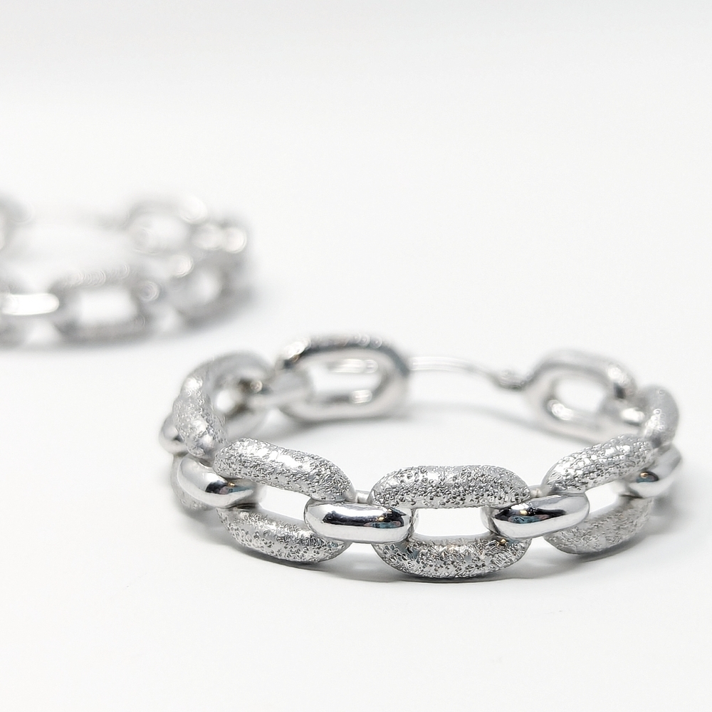 SOLD Vintage sterling silver 925 chain hoop textured and smooth earring Peru - Picture 5 of 7
